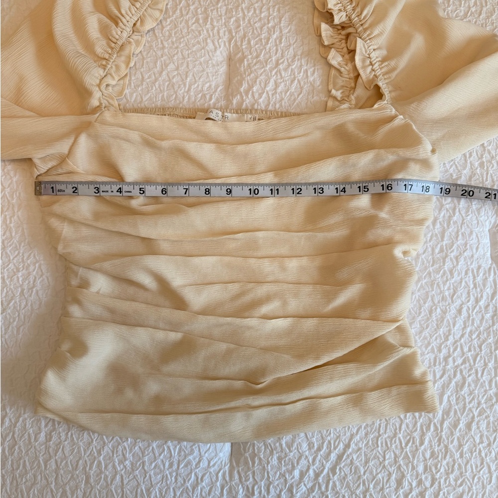 ASTR the Label Ruched Long Sleeve Blouse – Cream/Ivory, Size XL - Picture 6 of 10